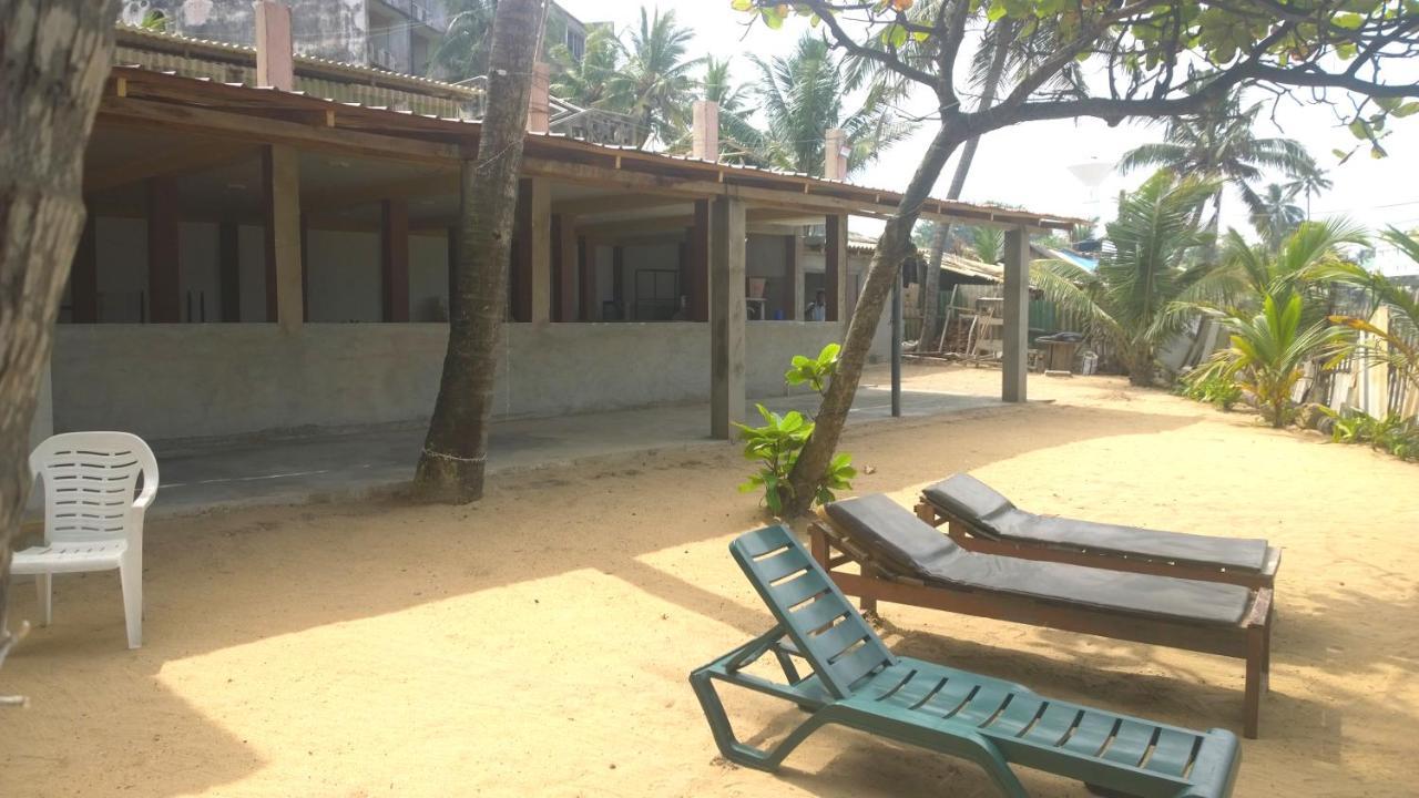 Ranveli Beach Resort Dehiwala-Mount Lavinia Exterior foto