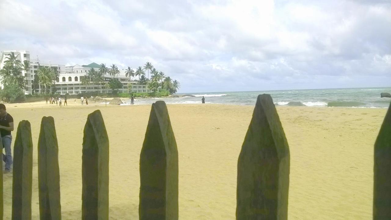 Ranveli Beach Resort Dehiwala-Mount Lavinia Exterior foto